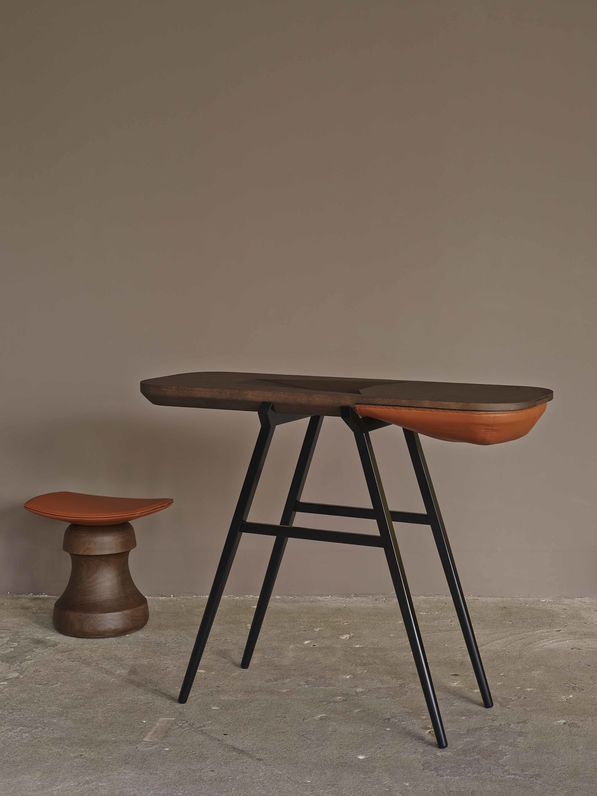 BALKA-CONSOLE-GREGOIRE-DE-LAFFOREST-COLLECTION-PARTICULIERE