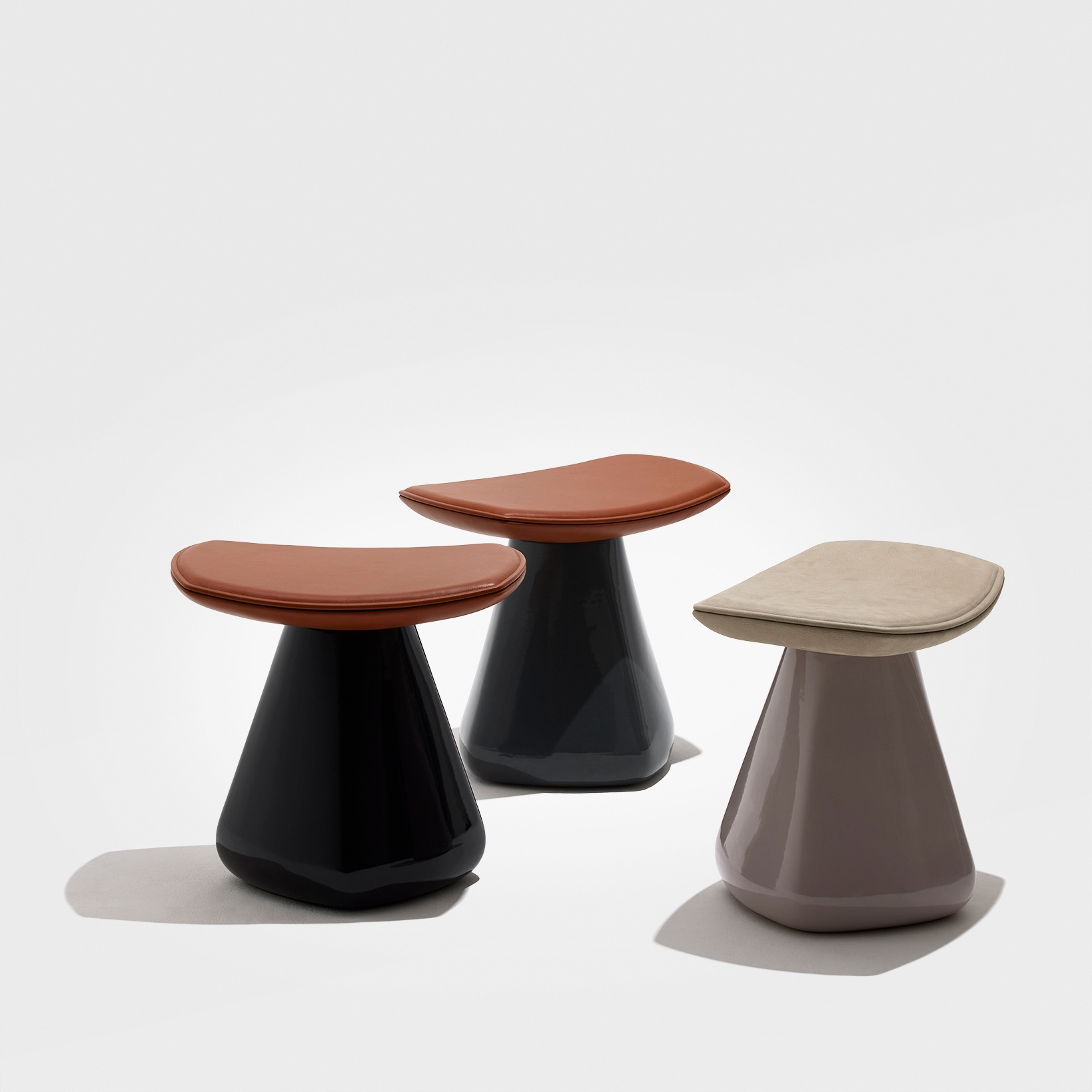 DAM-STOOLS-CHRISTOPHE-DELCOURT-Collection_Particuliere