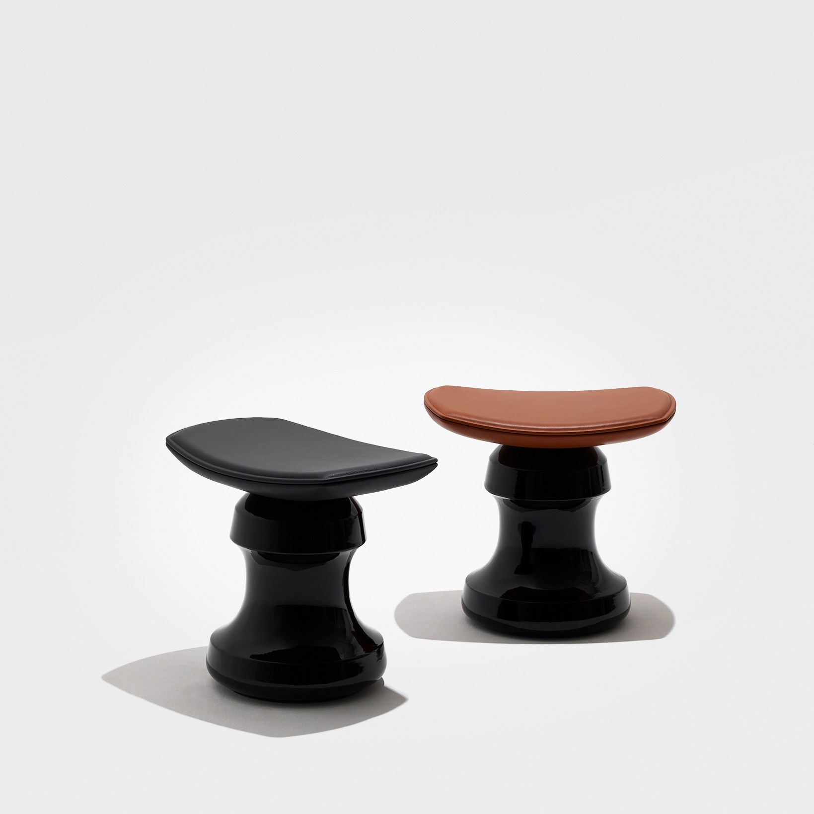 ROI-STOOLS-CHRISTOPHE-DELCOURT-Collection_Particuliere