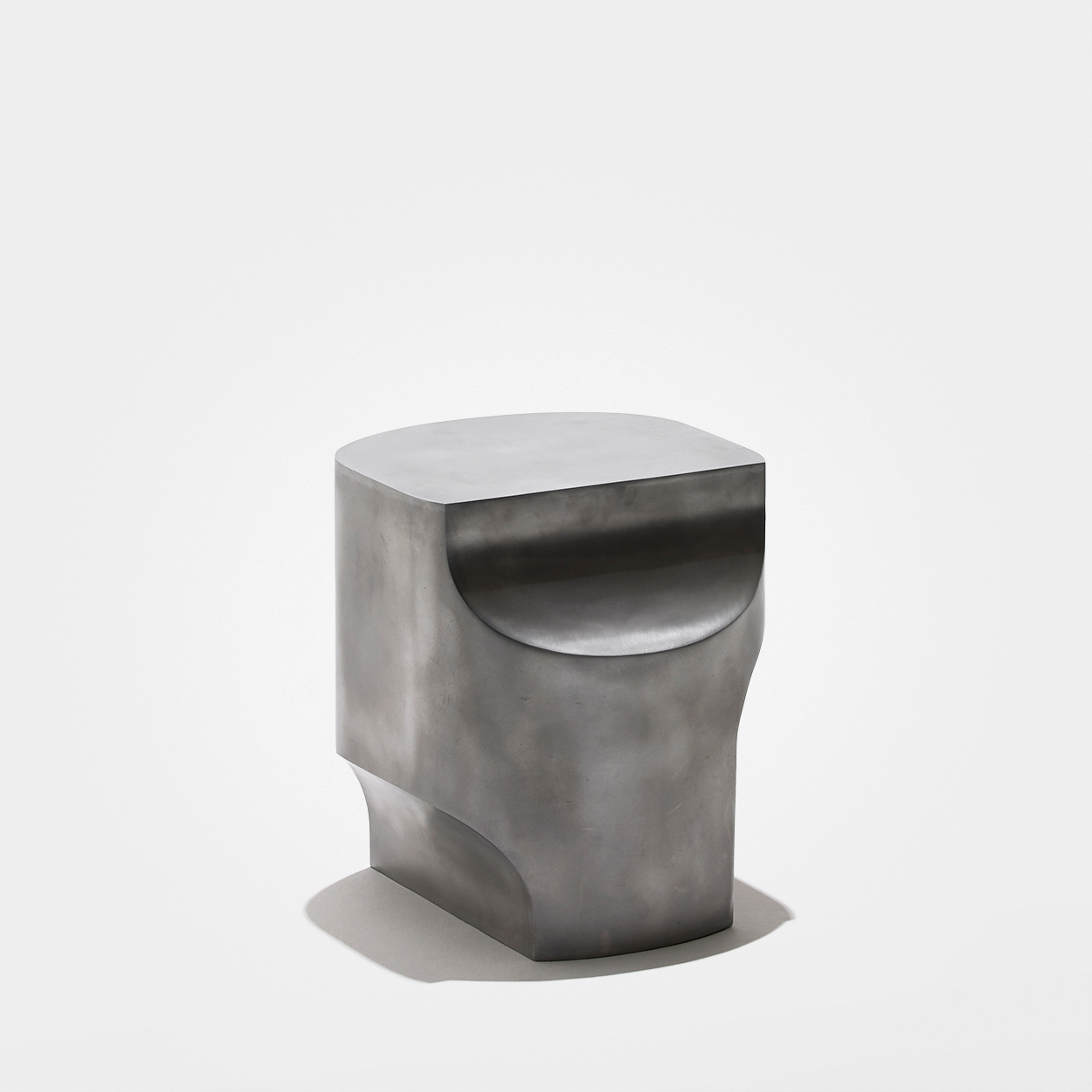 OPE-SIDE-TABLE-CHRISTOPHE-DELCOURT-Collection_Particuliere