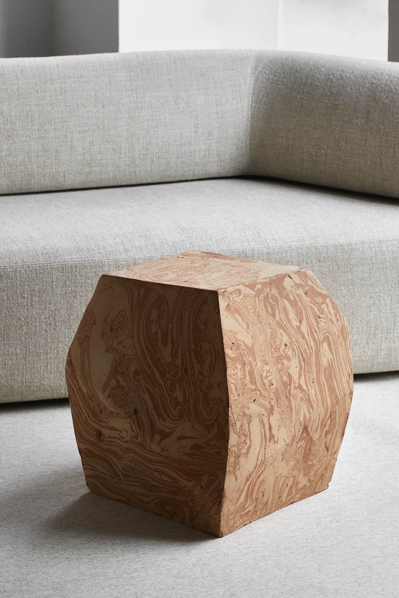 TERRA-sidetable-Luca-Erba_Collection_Particuliere