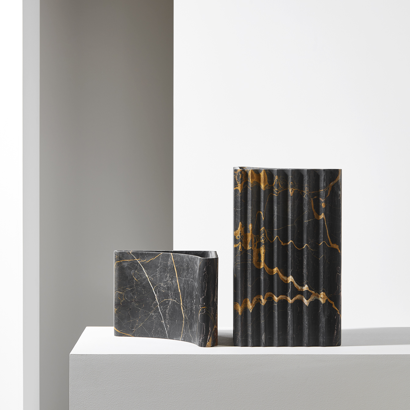 SHELL-VASES-atelier-de-Troupe-Collection-Particulière