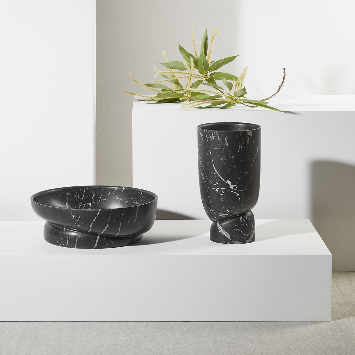 TIME-LESS-VESSELS-design-Dan_Yeffet-Nero-Marquina-marble-Collection_Particulière