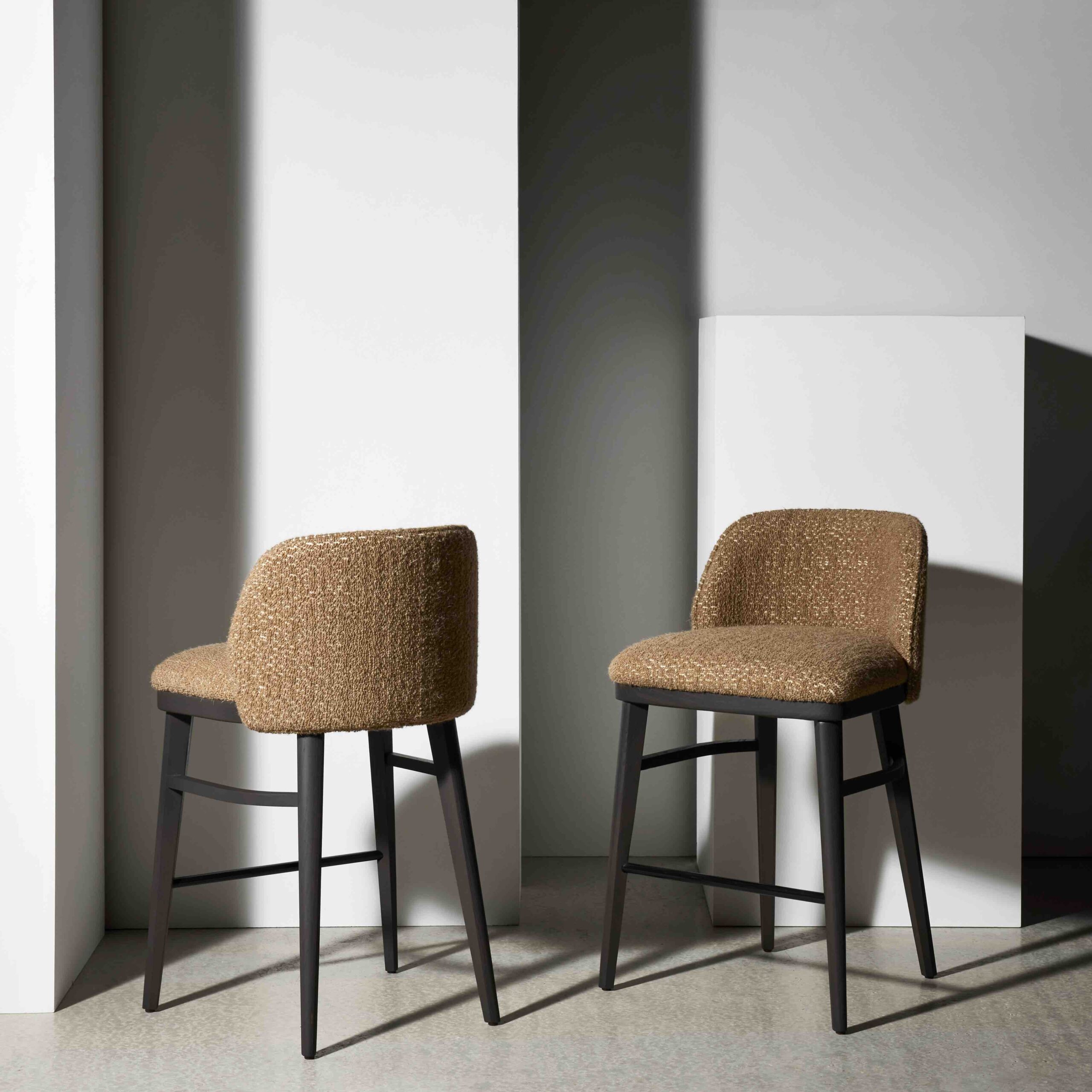 LUM_BAR-STOOL_CHRISTOPHE_DELCOURT-COLLECTION-PARTICULIERE
