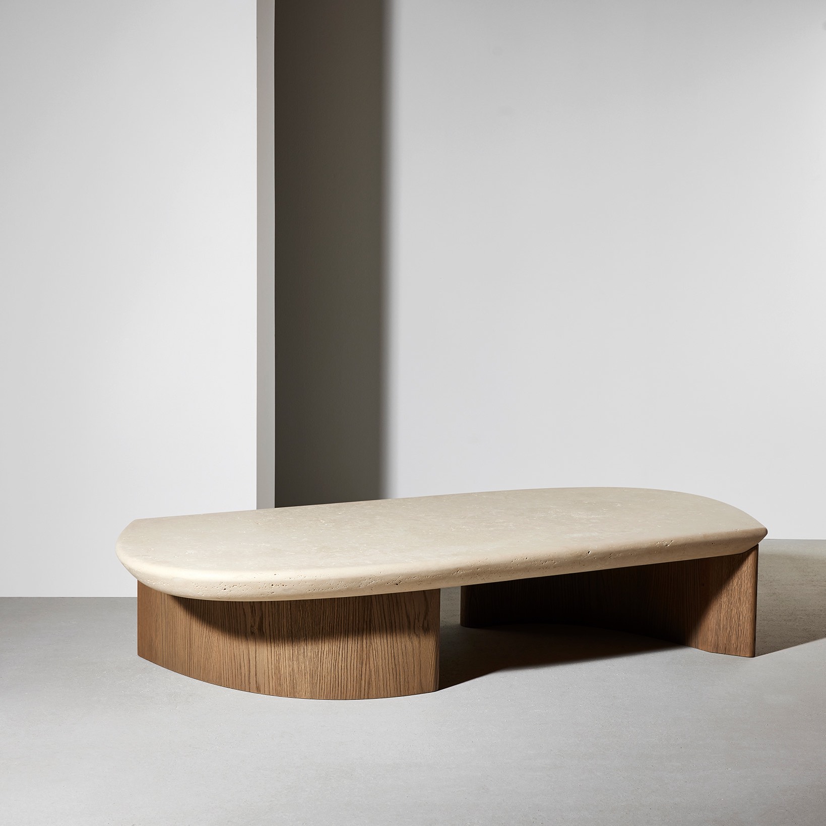 LADY-R-COFFEE-TABLE_LUCA-ERBA-COLLECTION_PARTICULIERELADY-R-COFFEE-TABLE_LUCA-ERBA-COLLECTION_PARTICULIERE