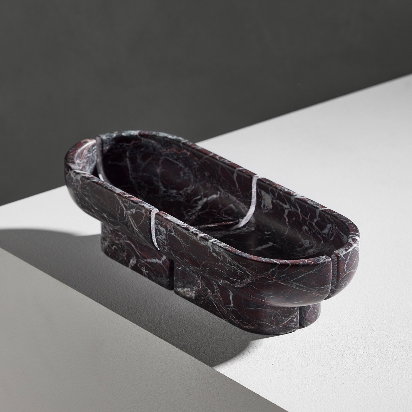 NOTCH-BOWL-ROSSO-LEVANTO-POPULUS-PROJECT_COLLECTION_PARTICULIERE-CREDIT_PHOTO-F_AMIAND
