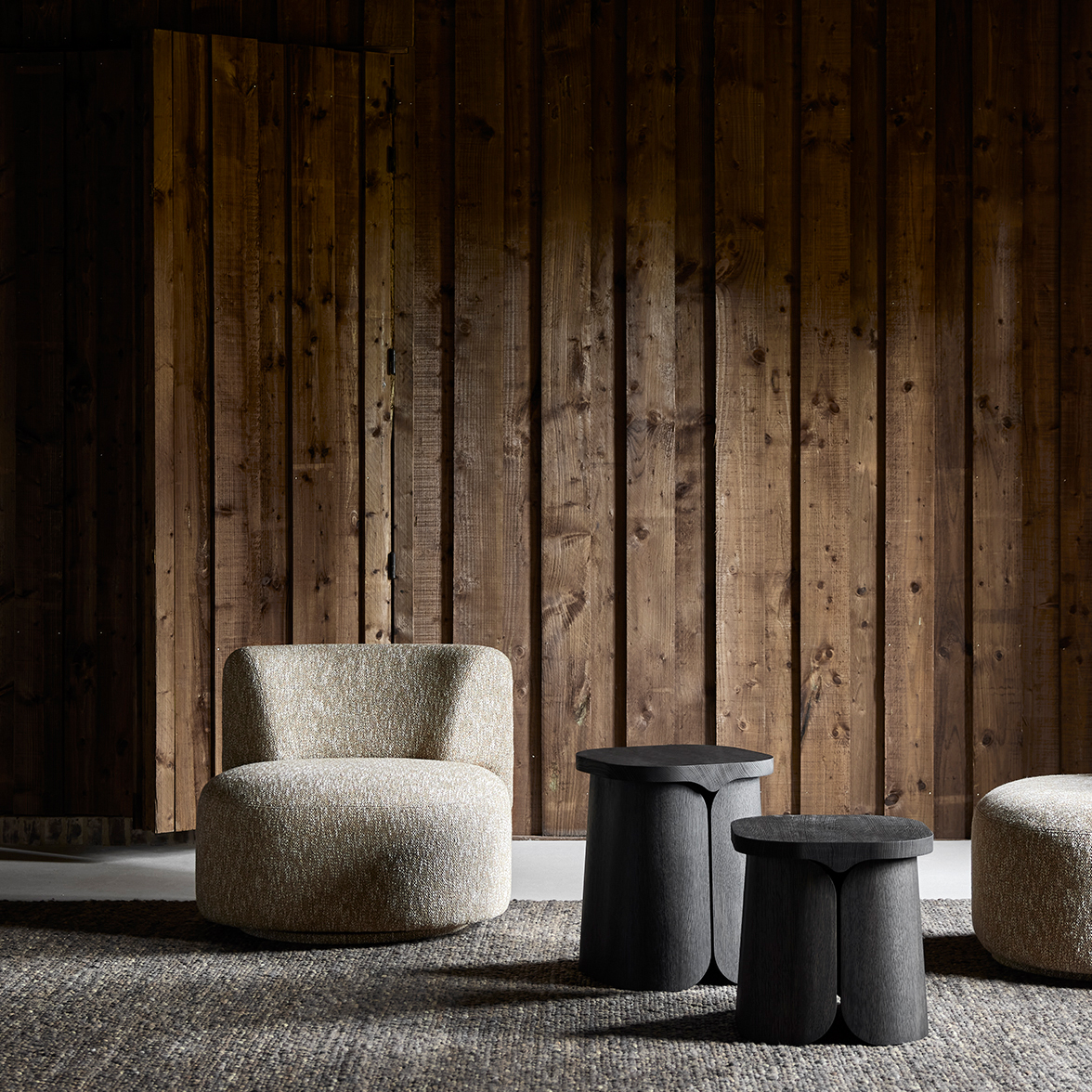 MIO-SIDE-TABLE-LEK-ARMCHAIR-CHRISTOPHE-DELCOURT-COLLECTION-PARTICULIERE