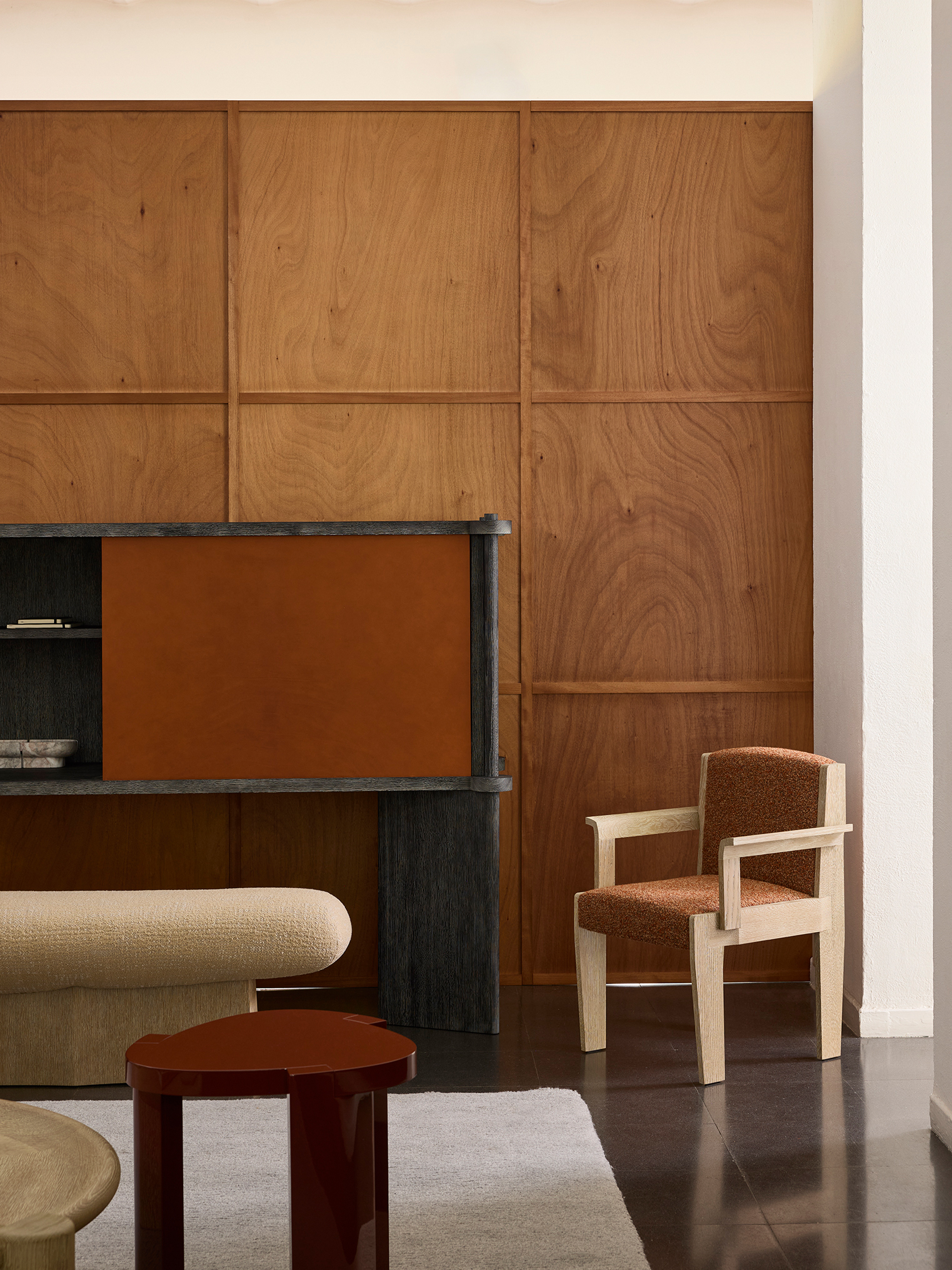 CP_022026_GIL_dining-armrest-DesignC.Delcourt_PicG.F-Amiand